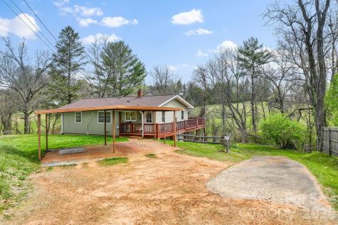 103 Bidwell Street Franklin NC 28734