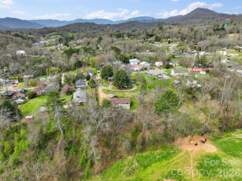 103 Bidwell Street Franklin NC 28734