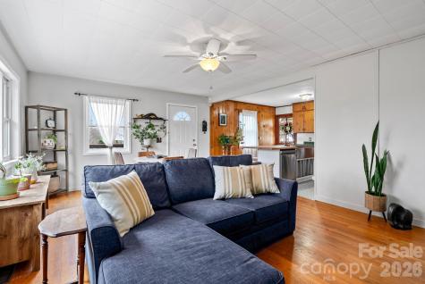103 Bidwell Street Franklin NC 28734