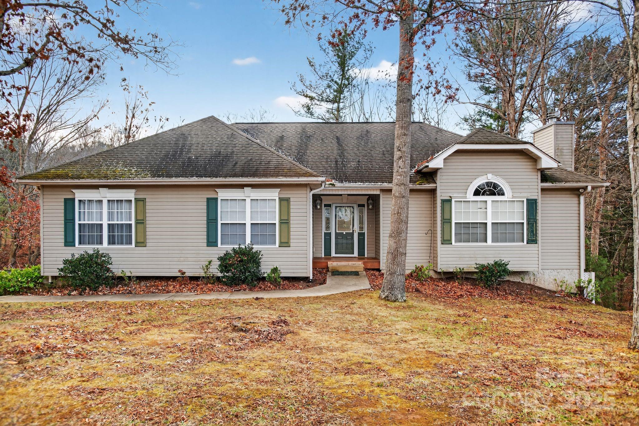 2 Strawberry Lane Weaverville NC 28787