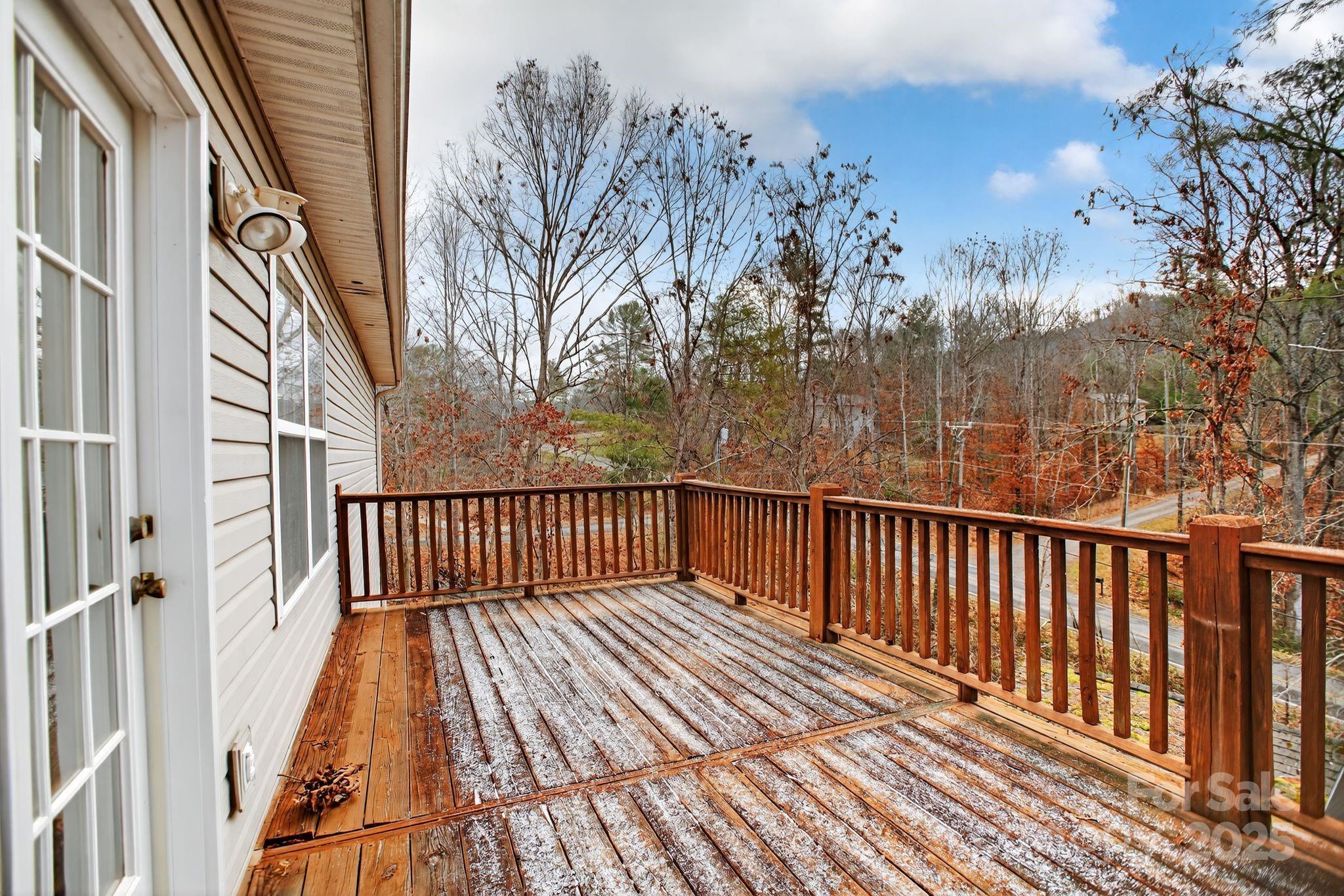 2 Strawberry Lane Weaverville NC 28787