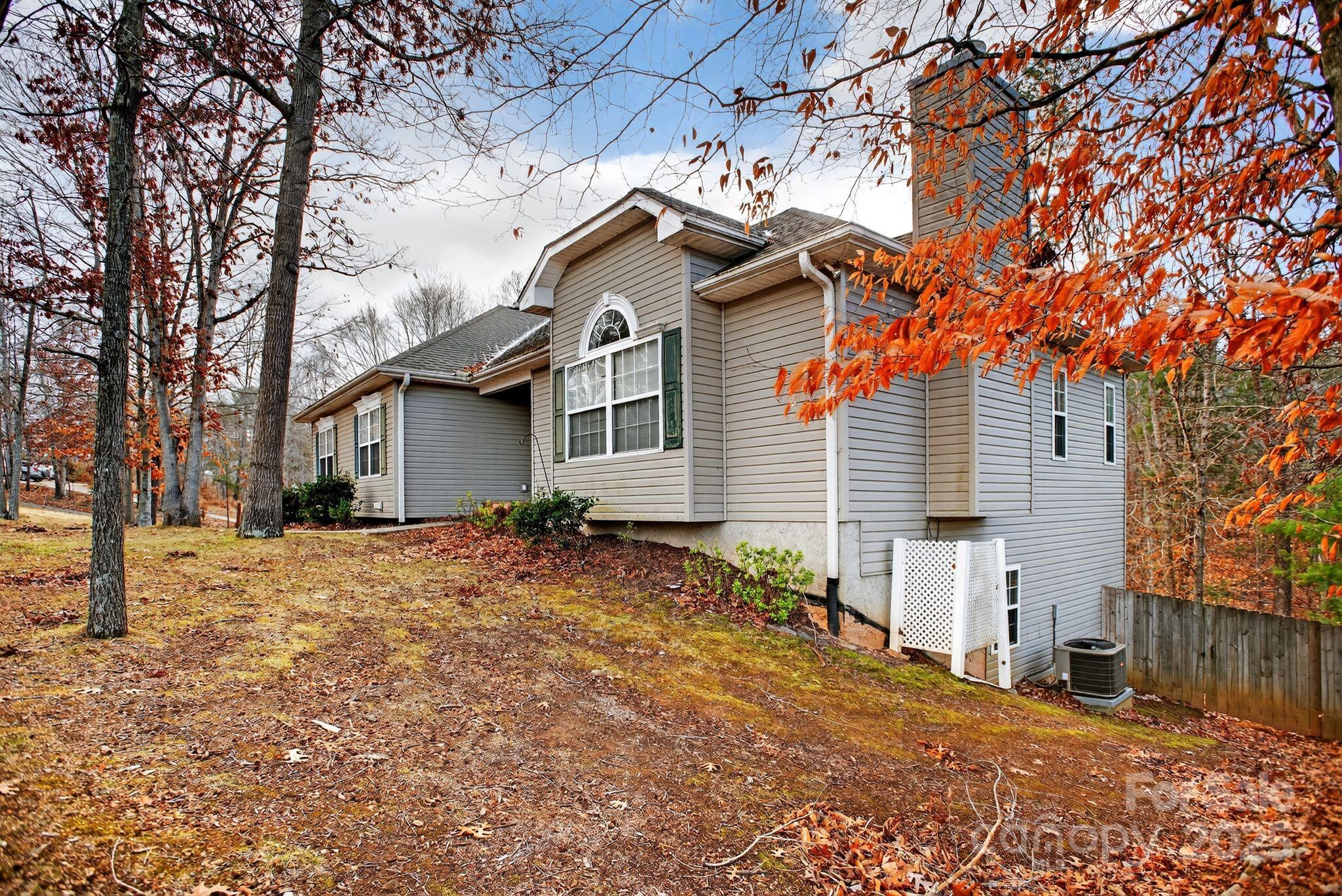 2 Strawberry Lane Weaverville NC 28787
