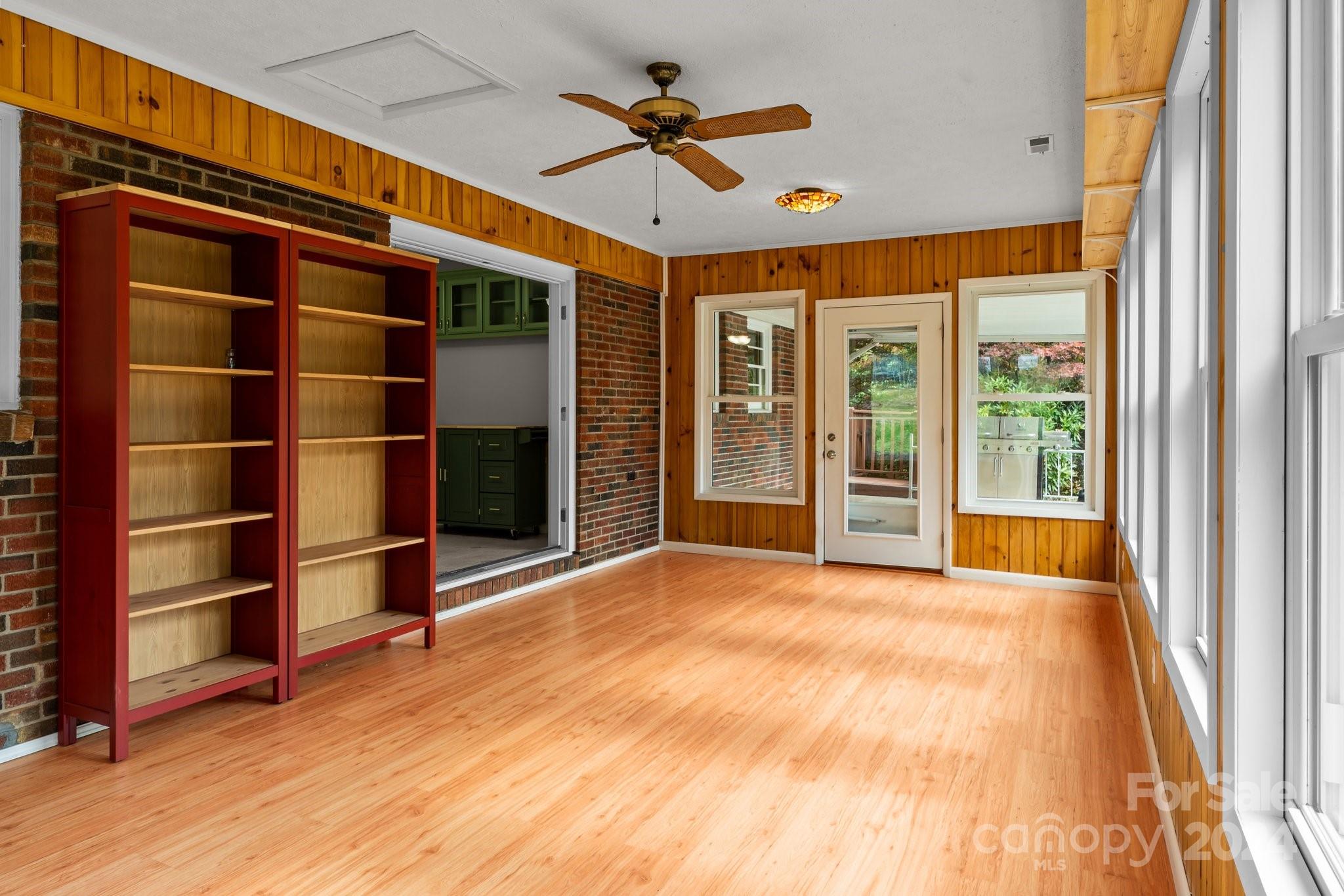40 Pete Luther Road Candler NC 28715