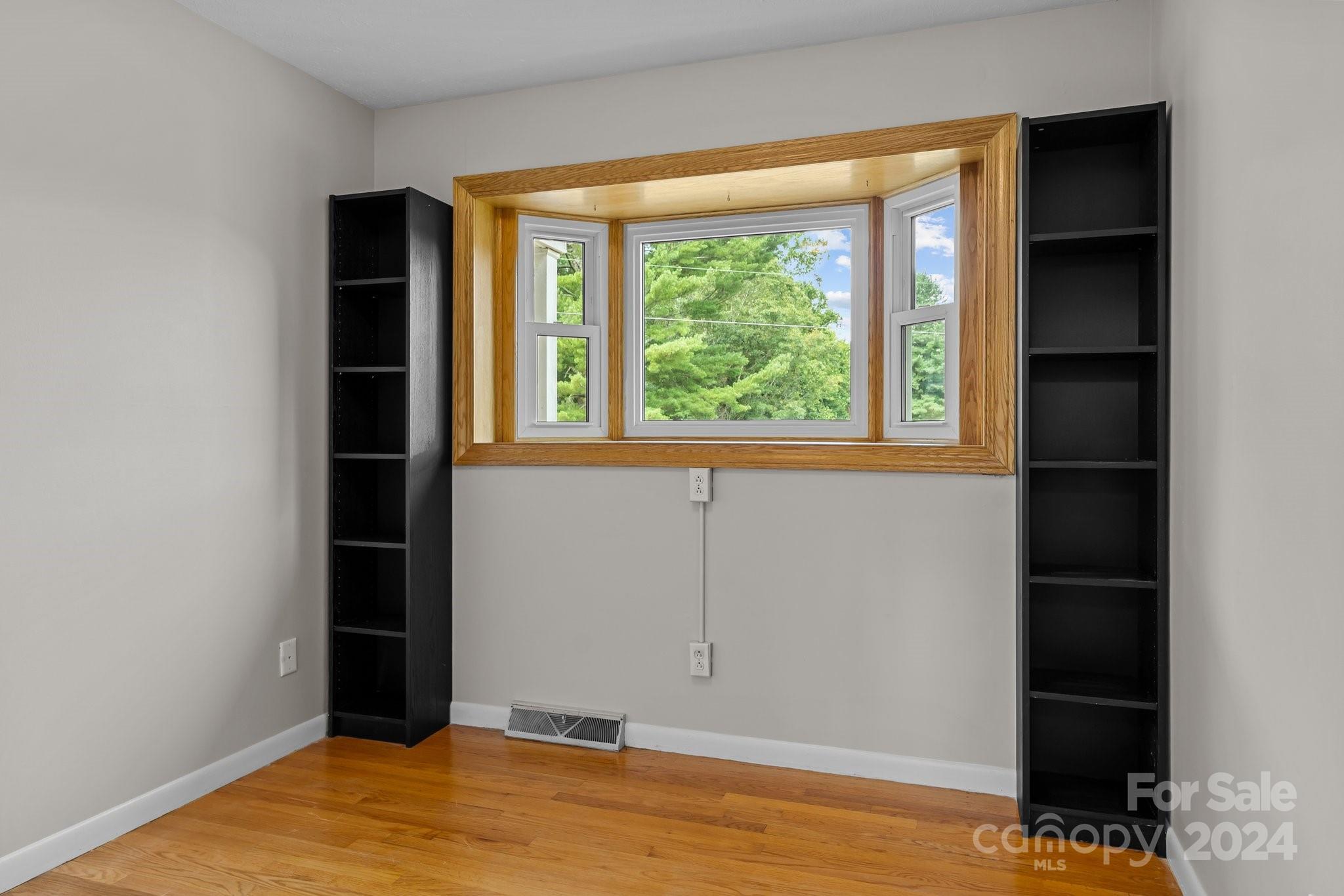 40 Pete Luther Road Candler NC 28715