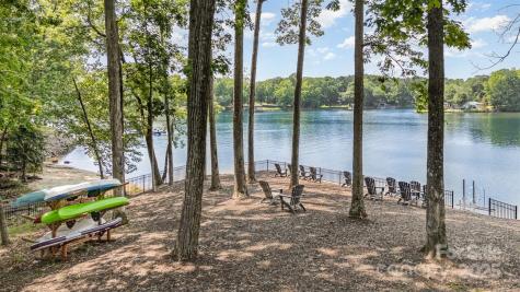 18019 Wilbanks Drive Charlotte NC 28278