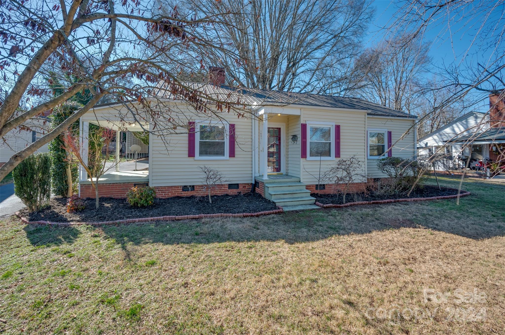1451 11th Street NW Hickory NC 28601