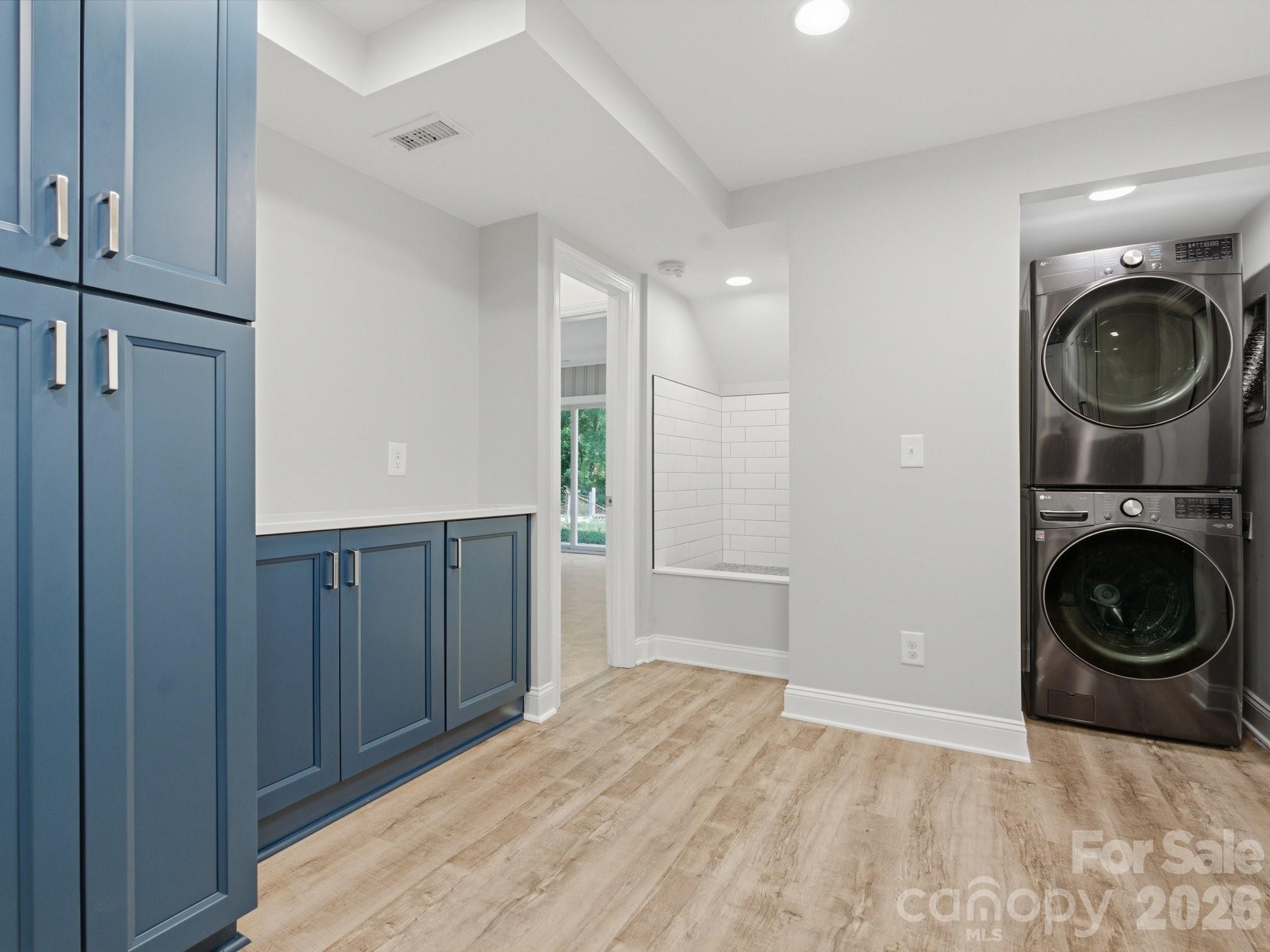7401 Woodstream Drive Charlotte NC 28210
