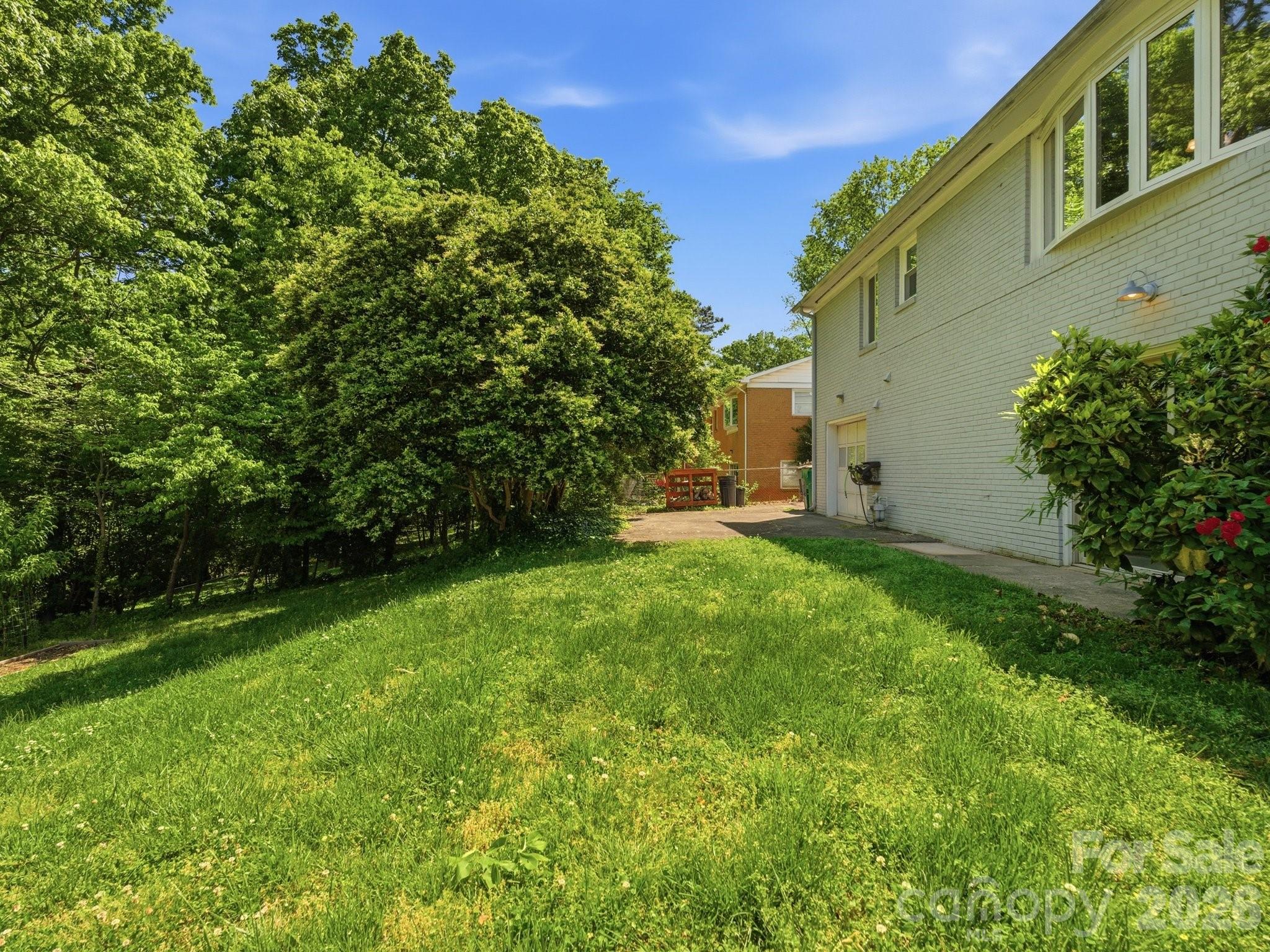 7401 Woodstream Drive Charlotte NC 28210