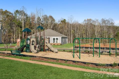 819 Olde England Drive Lincolnton NC 28092