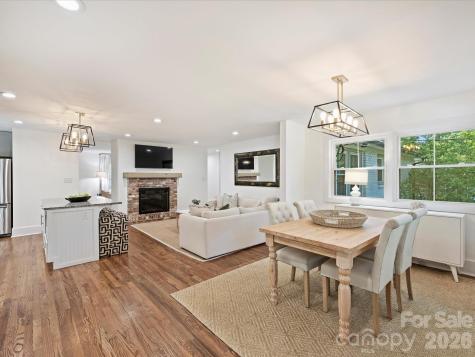 6610 Burlwood Road Charlotte NC 28211
