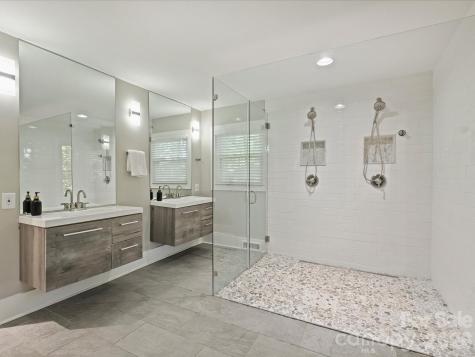 6610 Burlwood Road Charlotte NC 28211