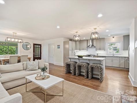 6610 Burlwood Road Charlotte NC 28211