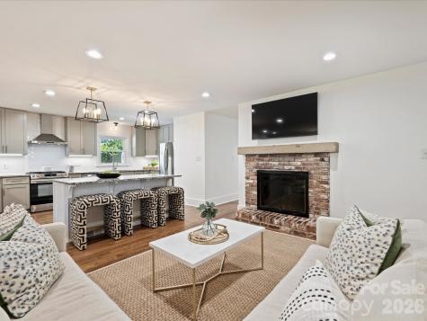 6610 Burlwood Road Charlotte NC 28211