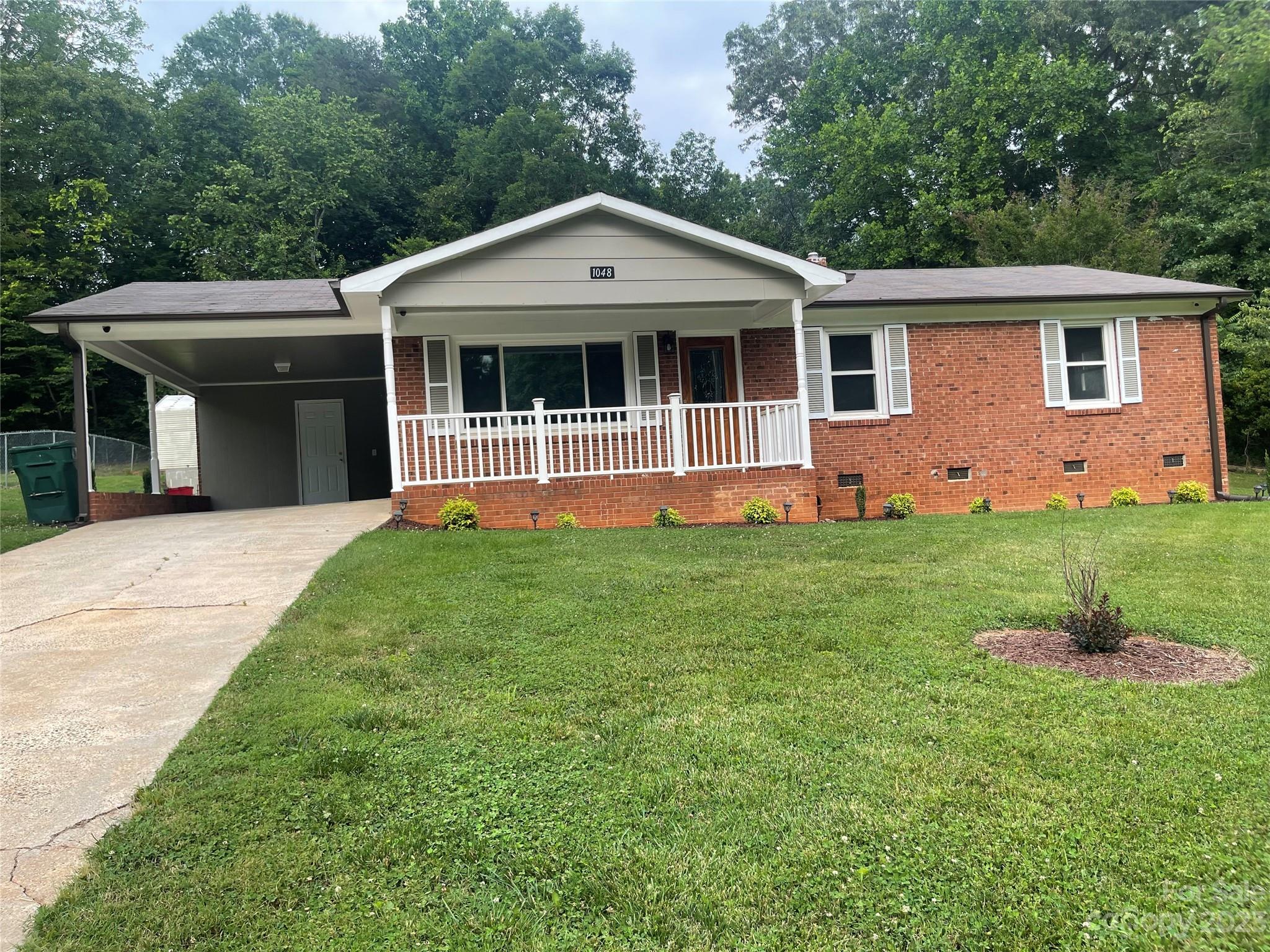 1048 W 1st Street Newton NC 28658