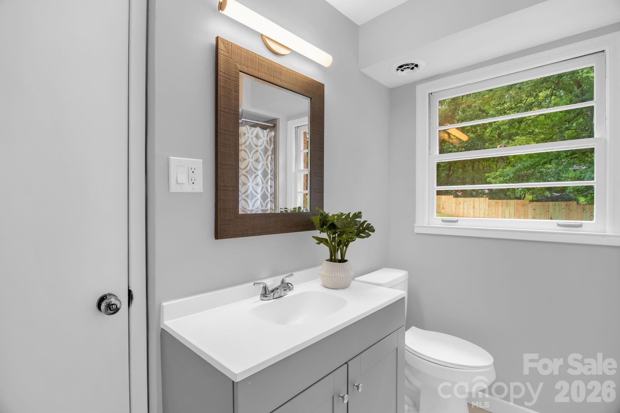 1623 Lumarka Drive Charlotte NC 28212