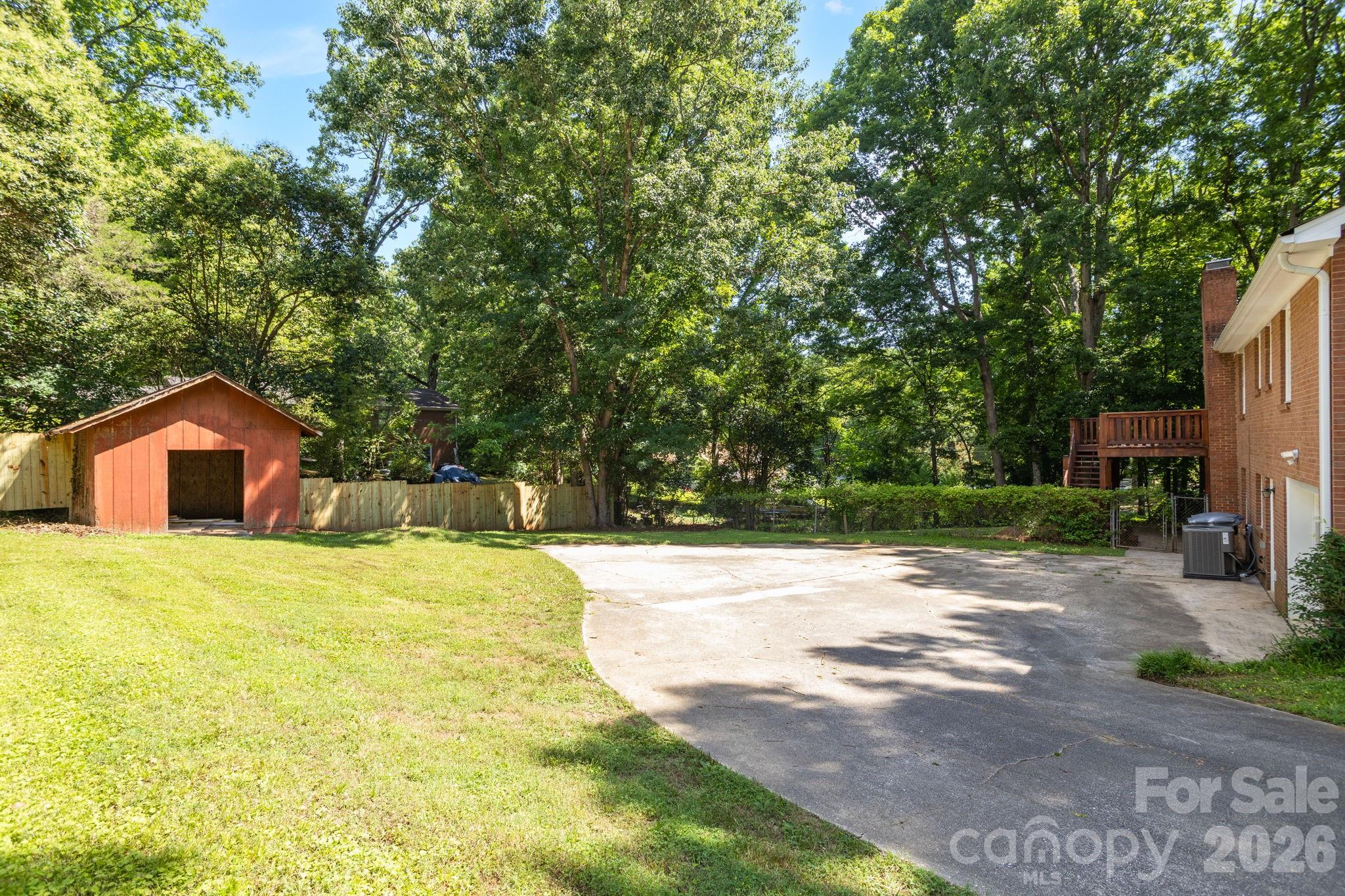 1623 Lumarka Drive Charlotte NC 28212