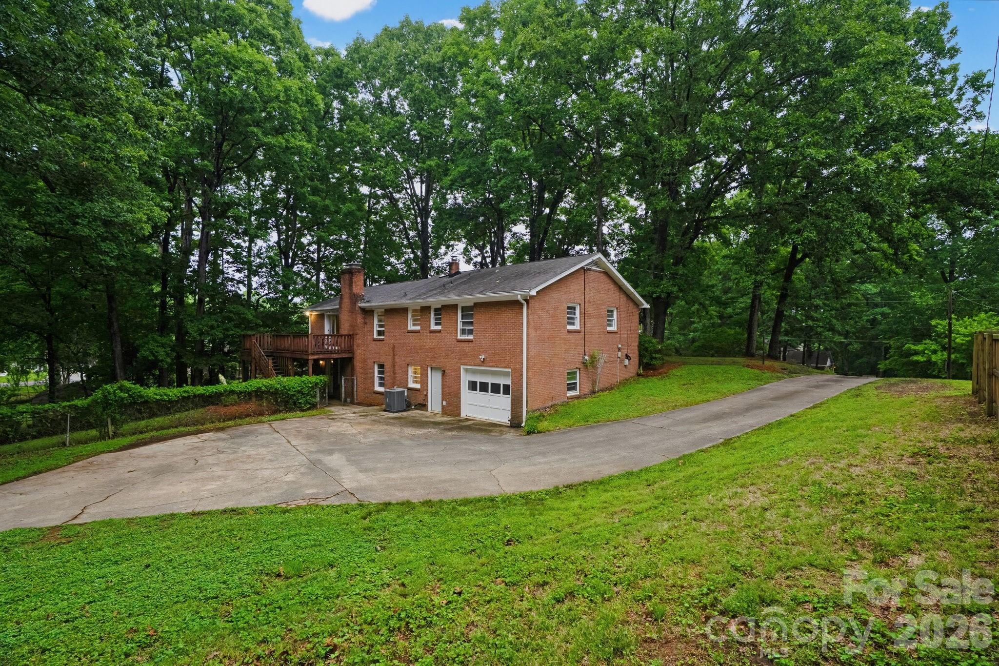 1623 Lumarka Drive Charlotte NC 28212