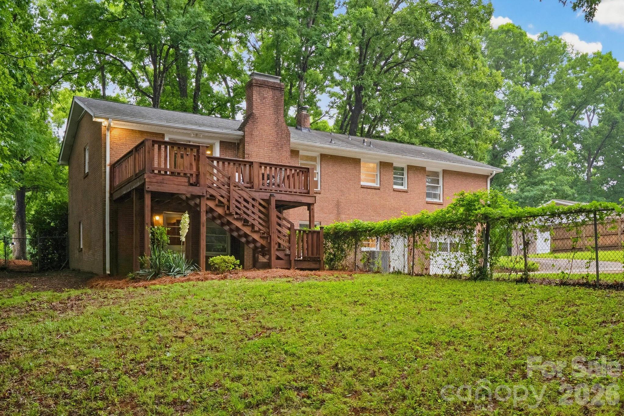 1623 Lumarka Drive Charlotte NC 28212