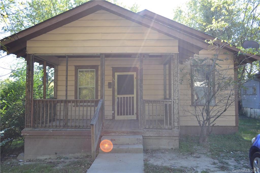 704 Jonas Street Hendersonville NC 28792