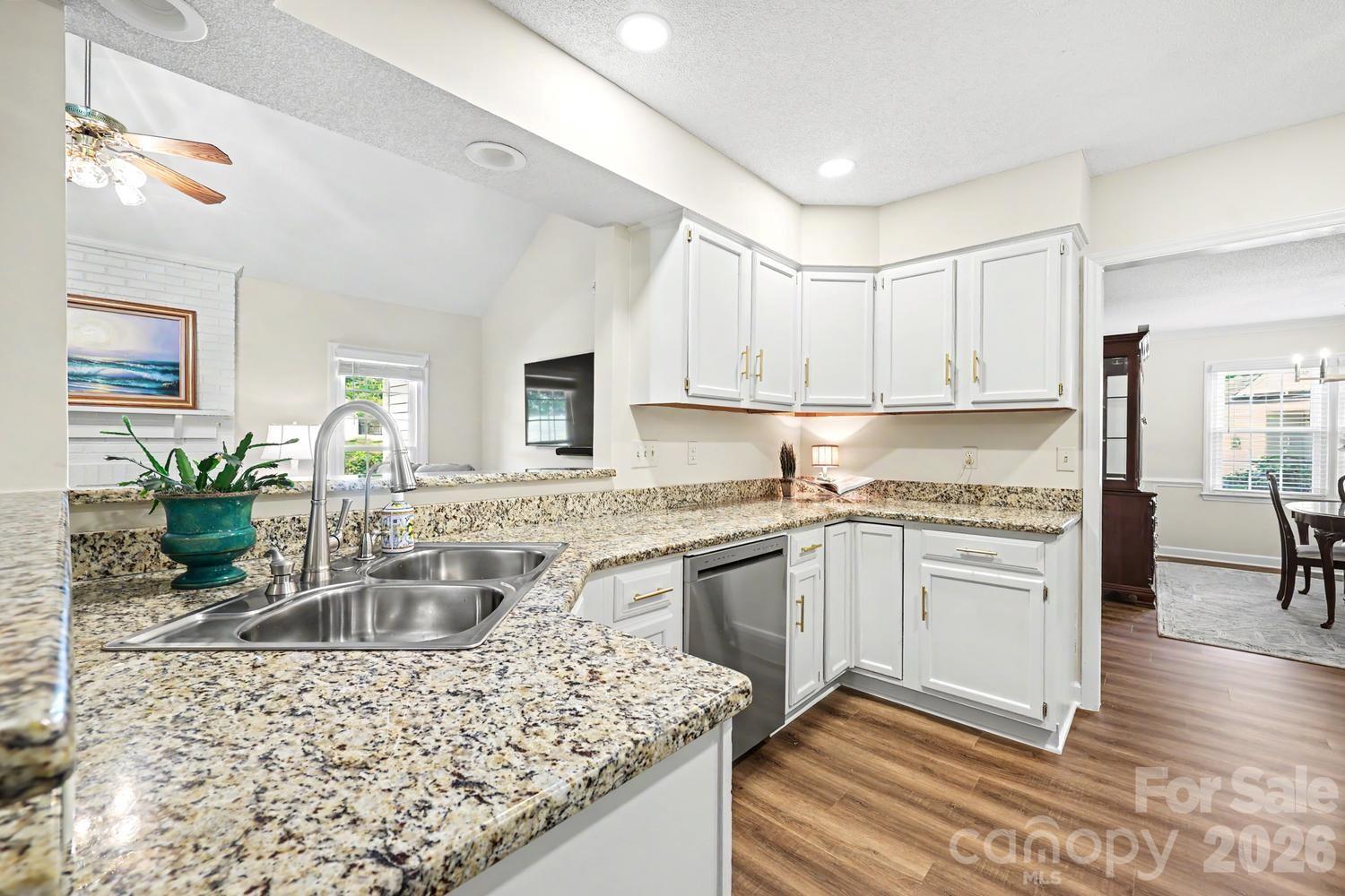 5000 Whitwell Court Charlotte NC 28226