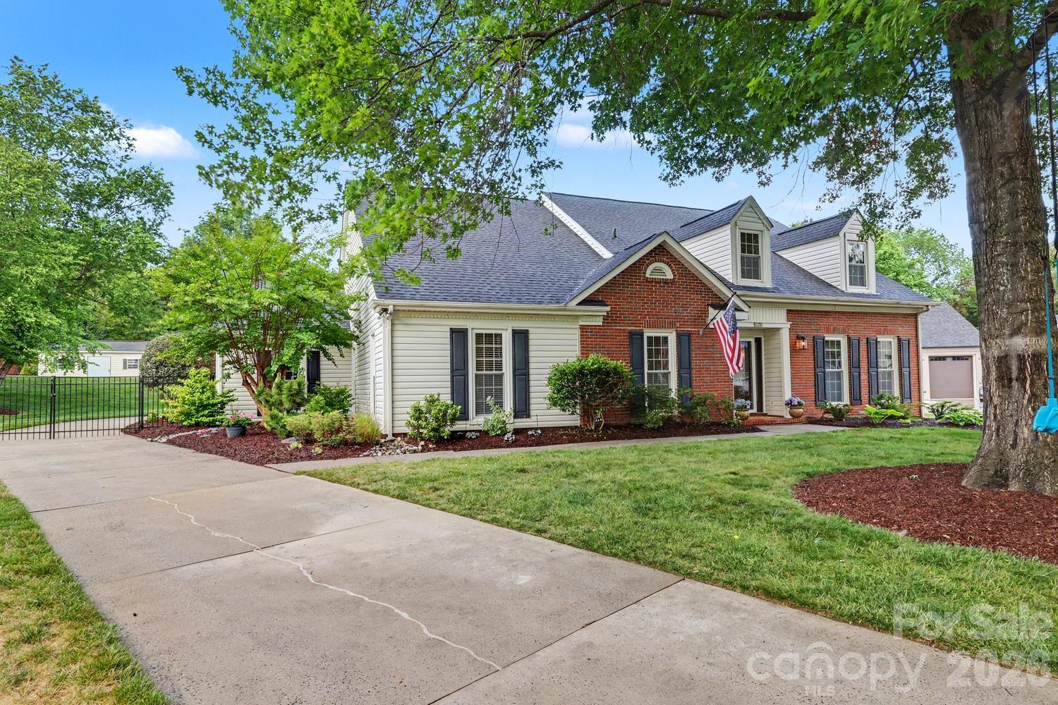5000 Whitwell Court Charlotte NC 28226