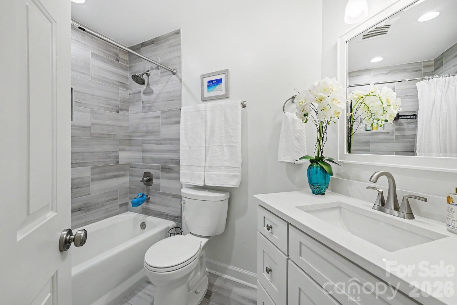 5000 Whitwell Court Charlotte NC 28226