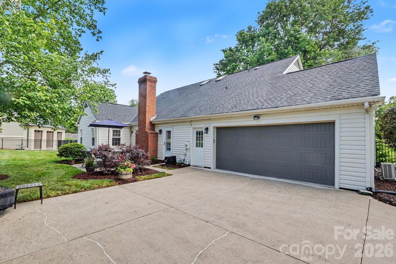 5000 Whitwell Court Charlotte NC 28226