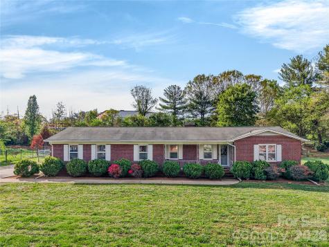 821 Woods Drive Statesville NC 28677