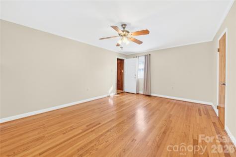 821 Woods Drive Statesville NC 28677