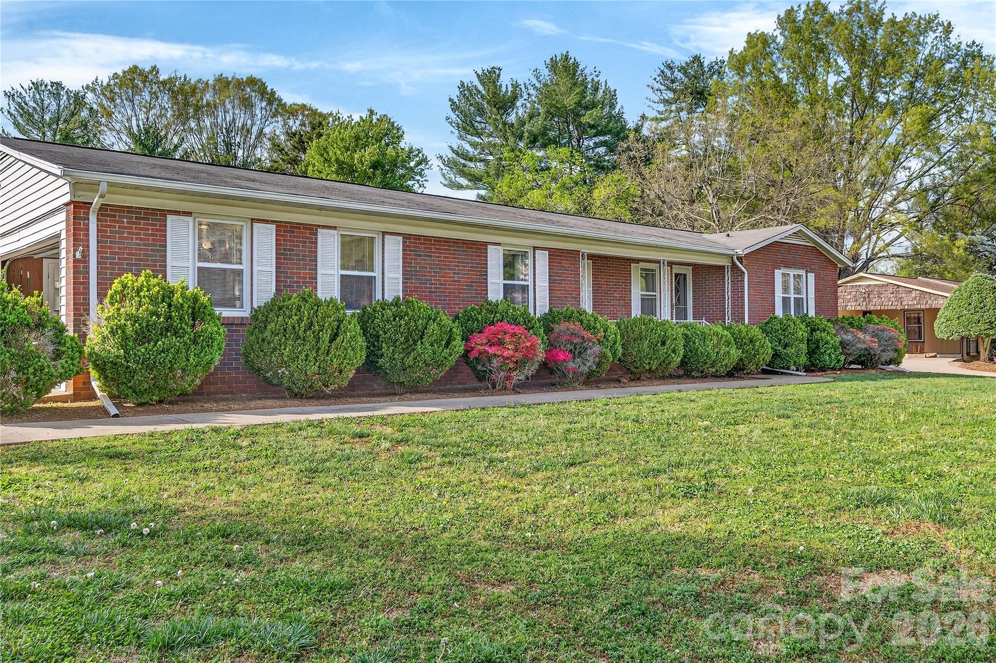 821 Woods Drive Statesville NC 28677