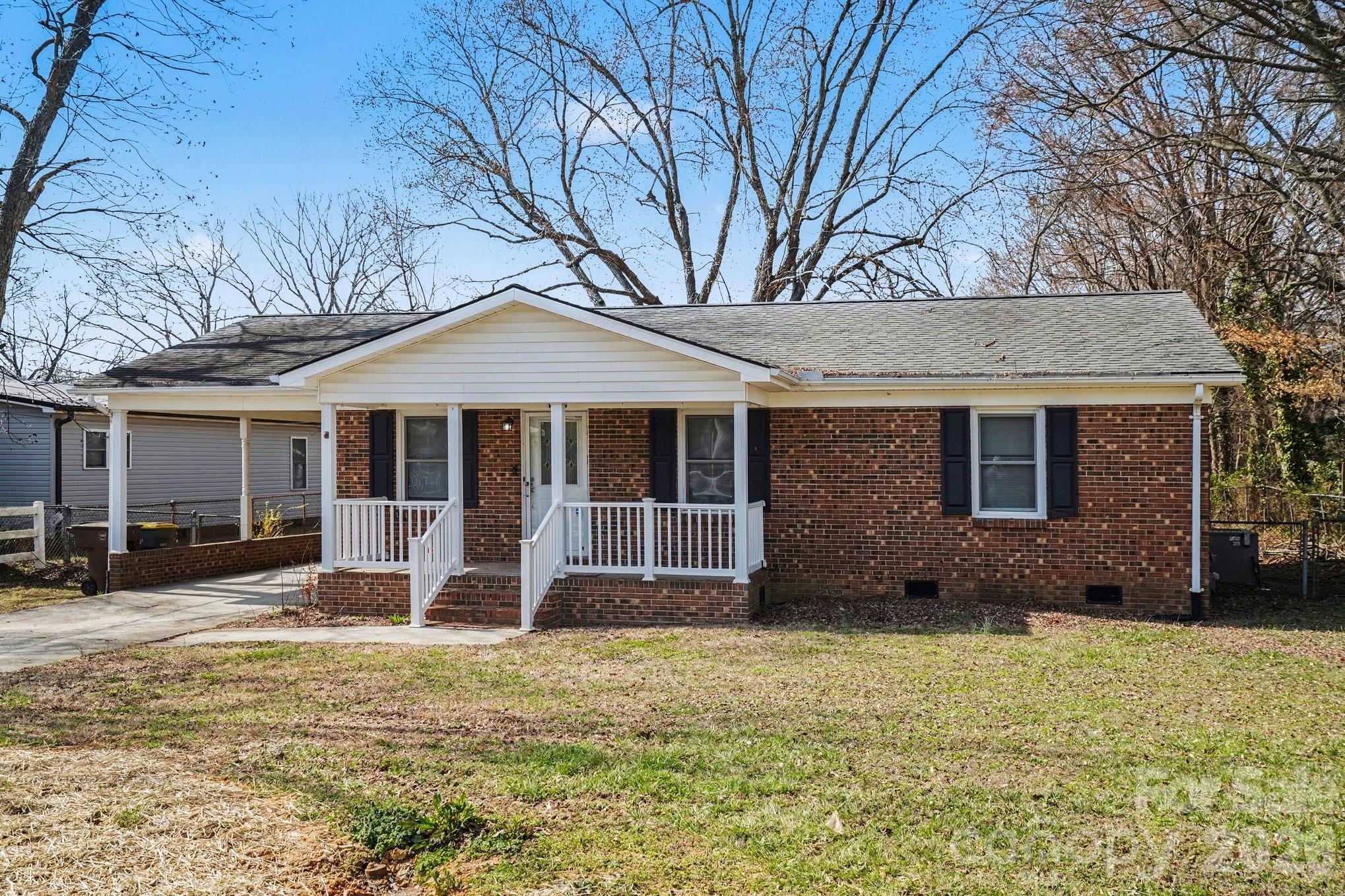 1004 Oakwood Avenue Kannapolis NC 28081