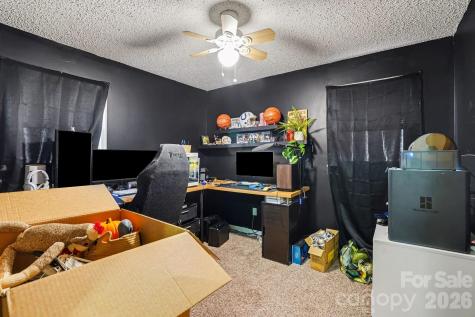 1004 Oakwood Avenue Kannapolis NC 28081