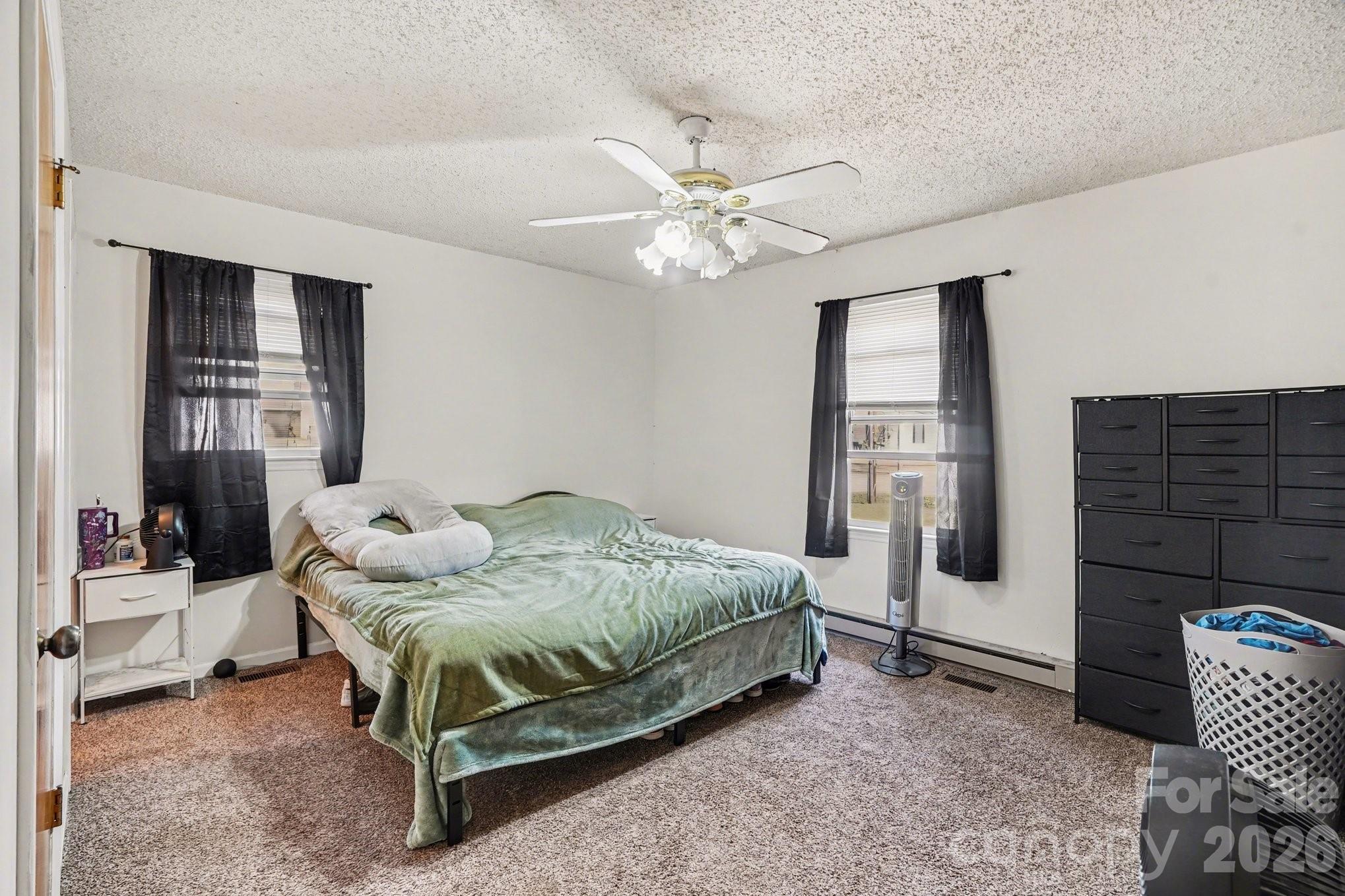 1004 Oakwood Avenue Kannapolis NC 28081