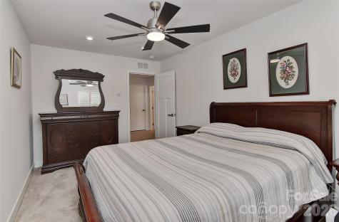 146 Beacon Drive Mooresville NC 28117