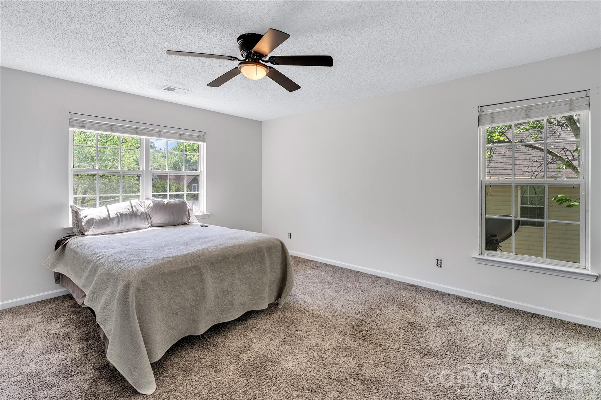 9423 Willow Tree Lane Charlotte NC 28277