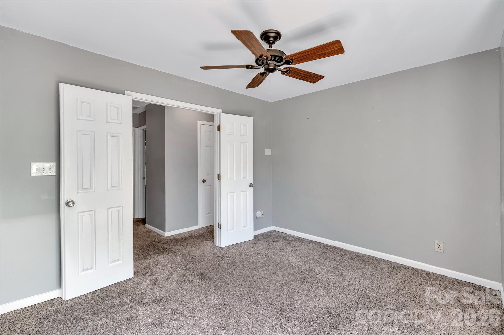 9423 Willow Tree Lane Charlotte NC 28277