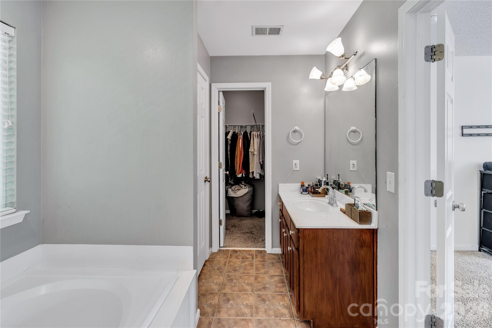 9423 Willow Tree Lane Charlotte NC 28277