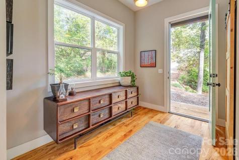 42 Salola Street Asheville NC 28806