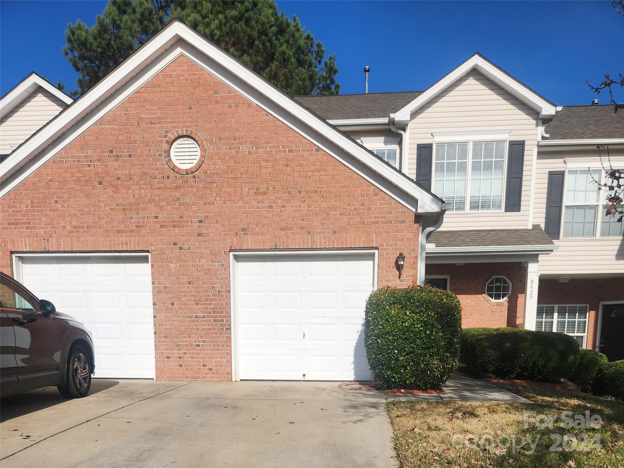 8527 Carolina Lily Lane Charlotte NC 28262