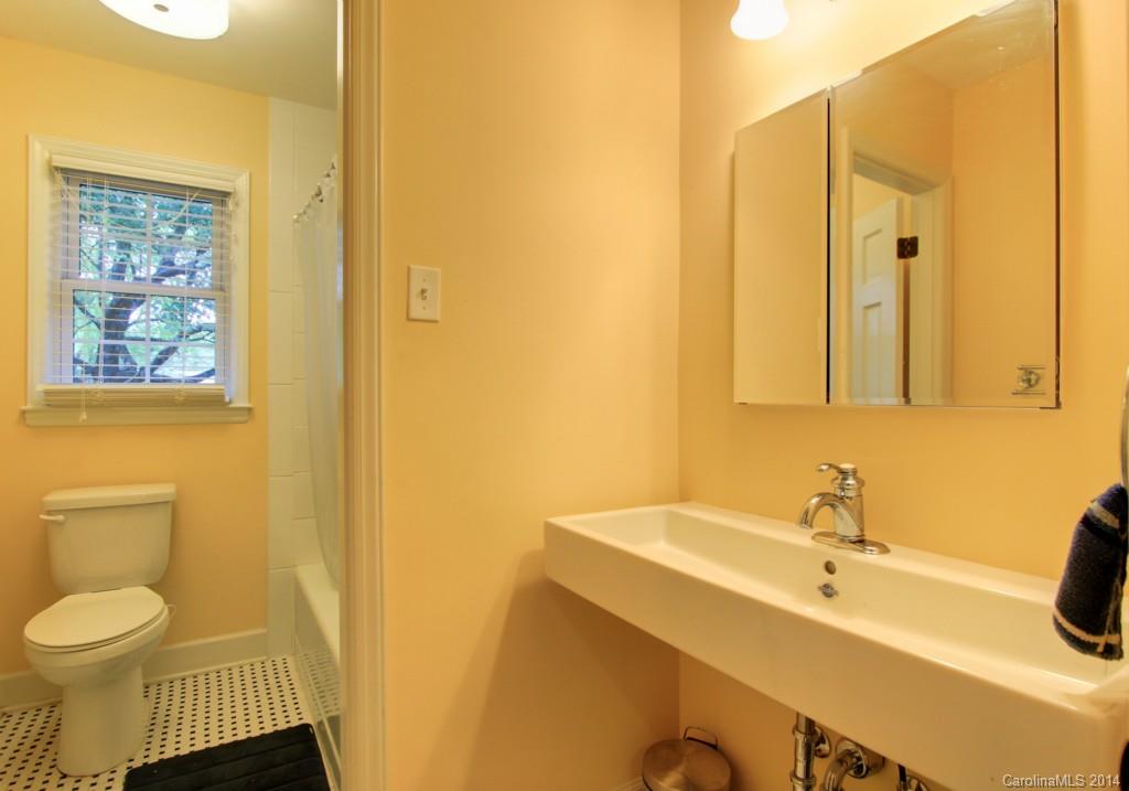 6428 Long Meadow Road Charlotte NC 28210