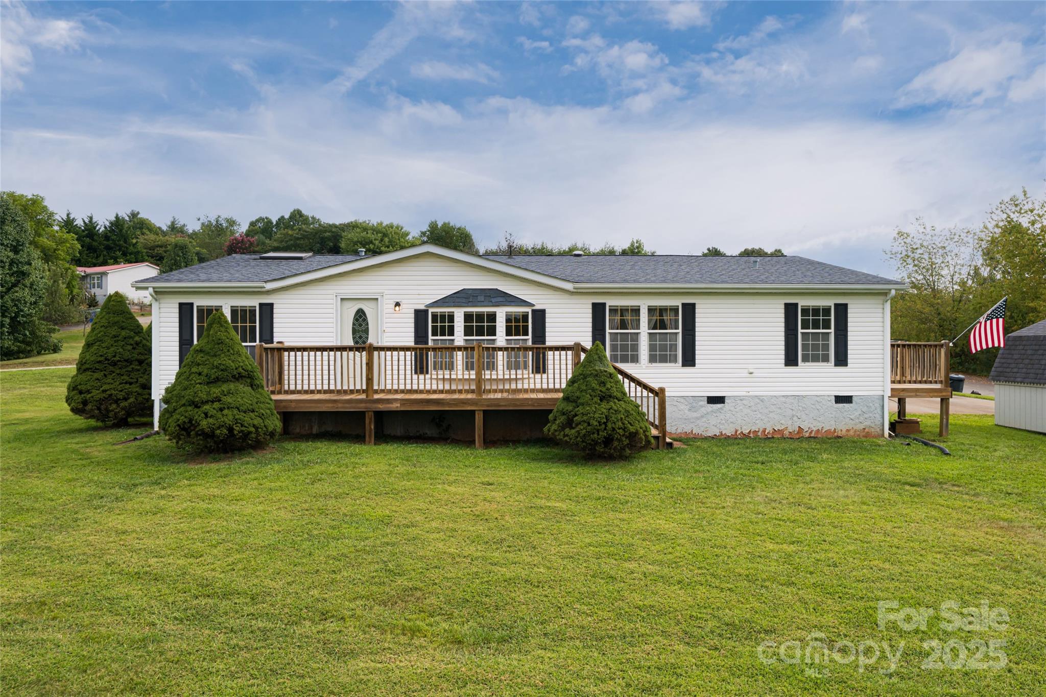 25 One Oak Drive Leicester NC 28748