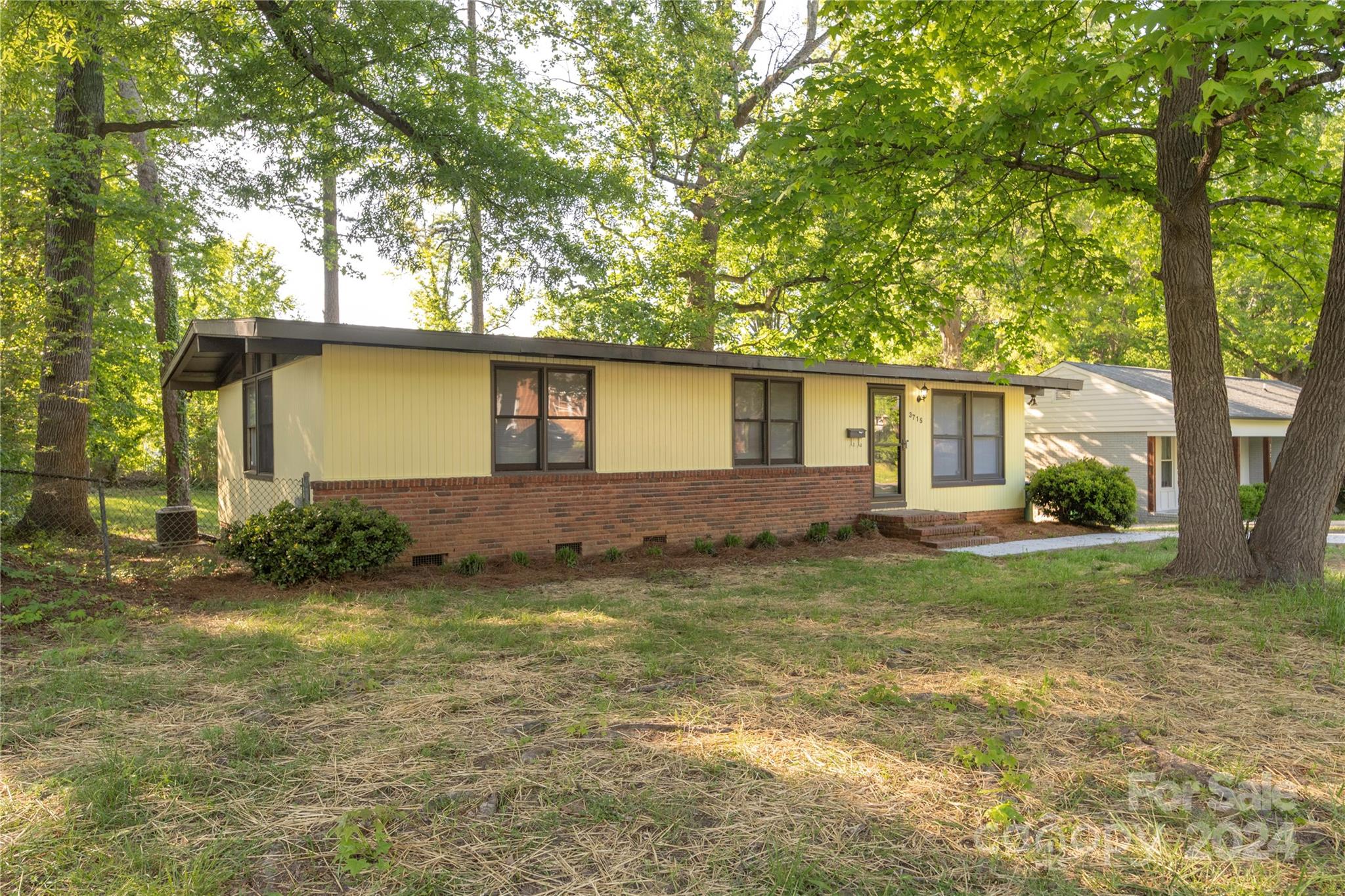 3715 Glenville Avenue Charlotte NC 28215