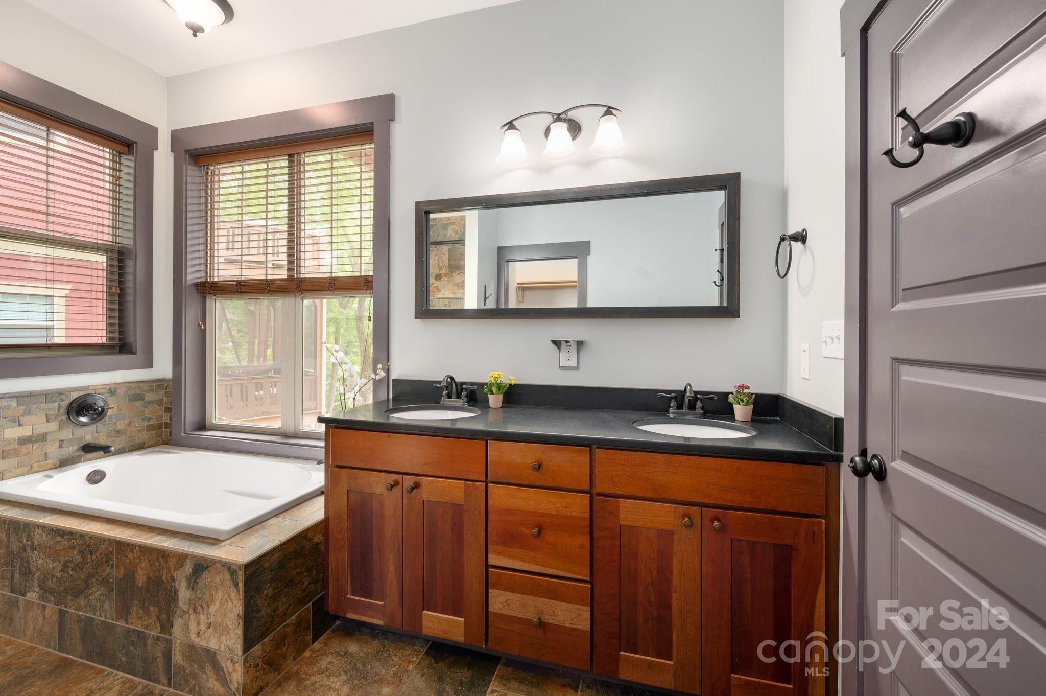 41 Shady Park Lane Asheville NC 28804