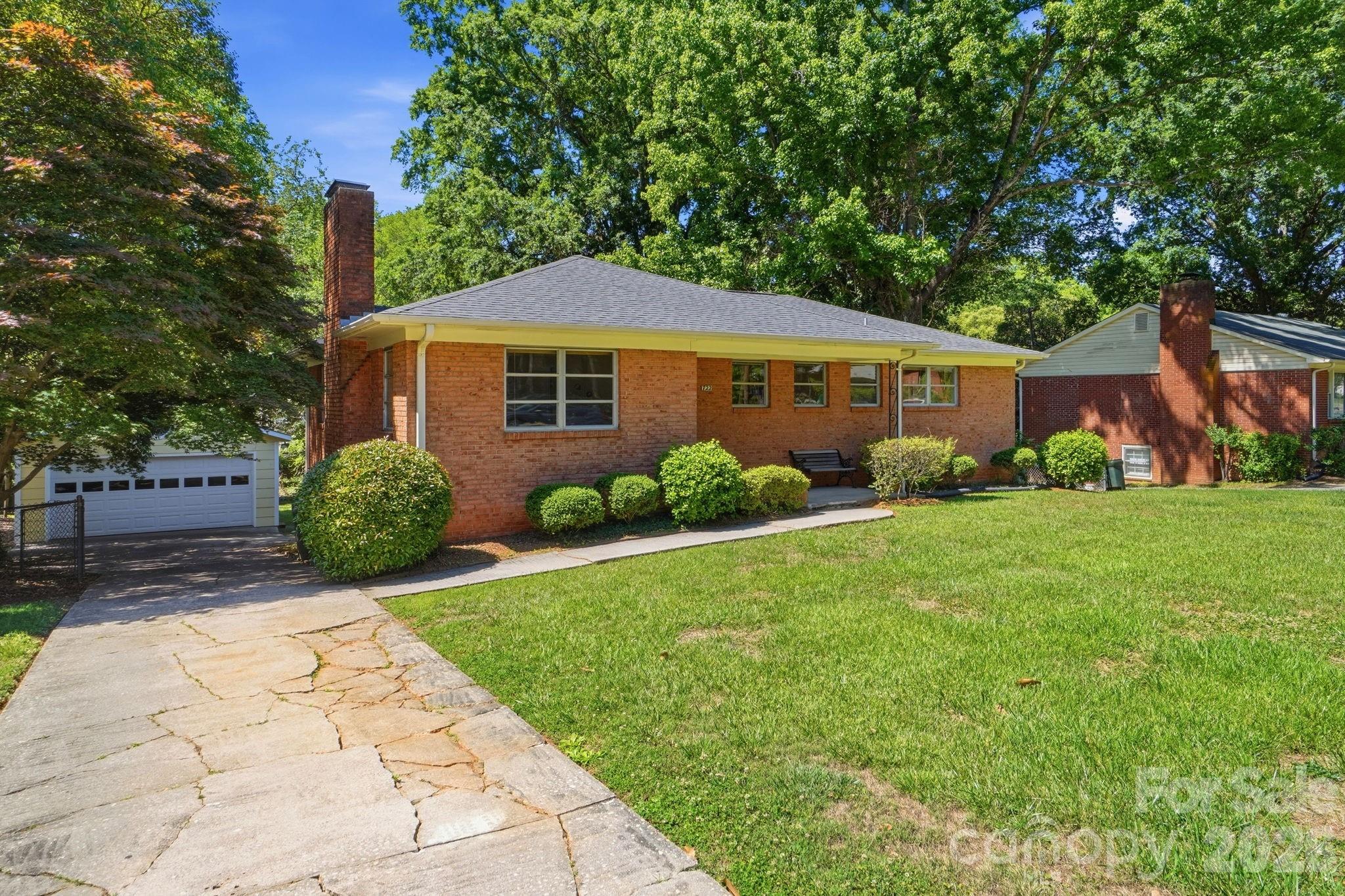 722 Seneca Place Charlotte NC 28210