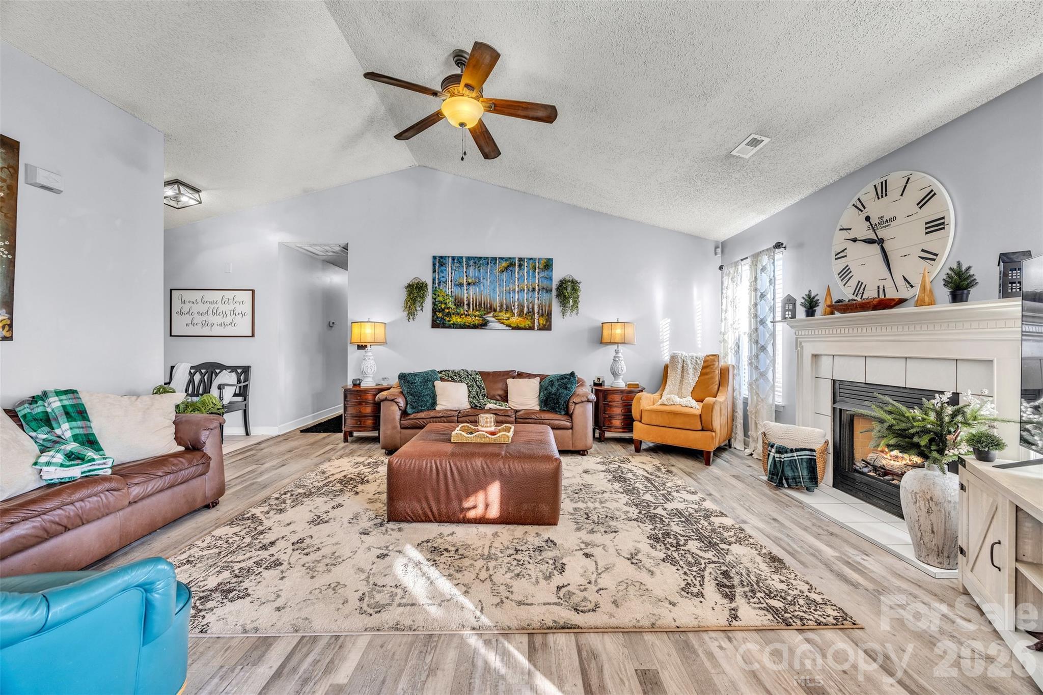 1959 8th Street SE Hickory NC 28602