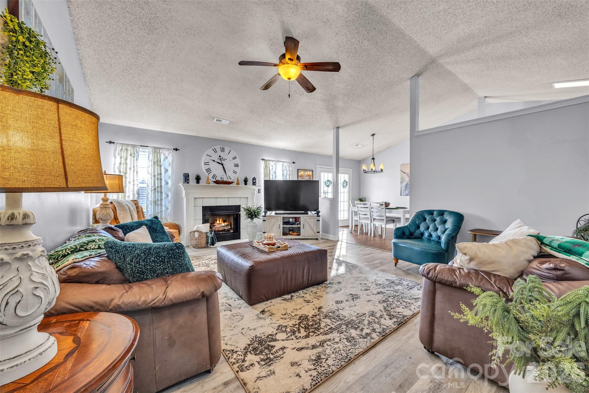 1959 8th Street SE Hickory NC 28602