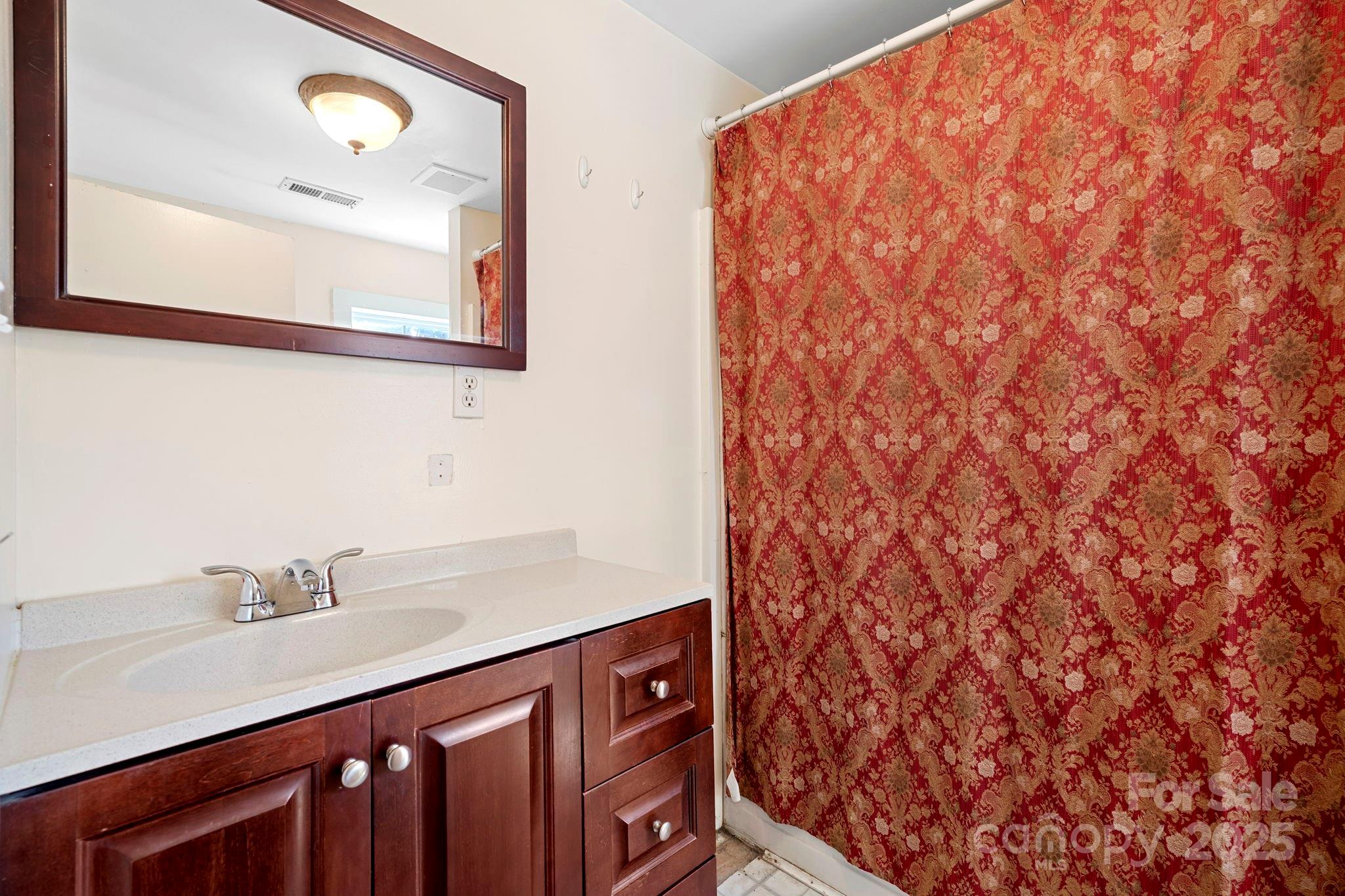1540 Pisgah Highway Candler NC 28715
