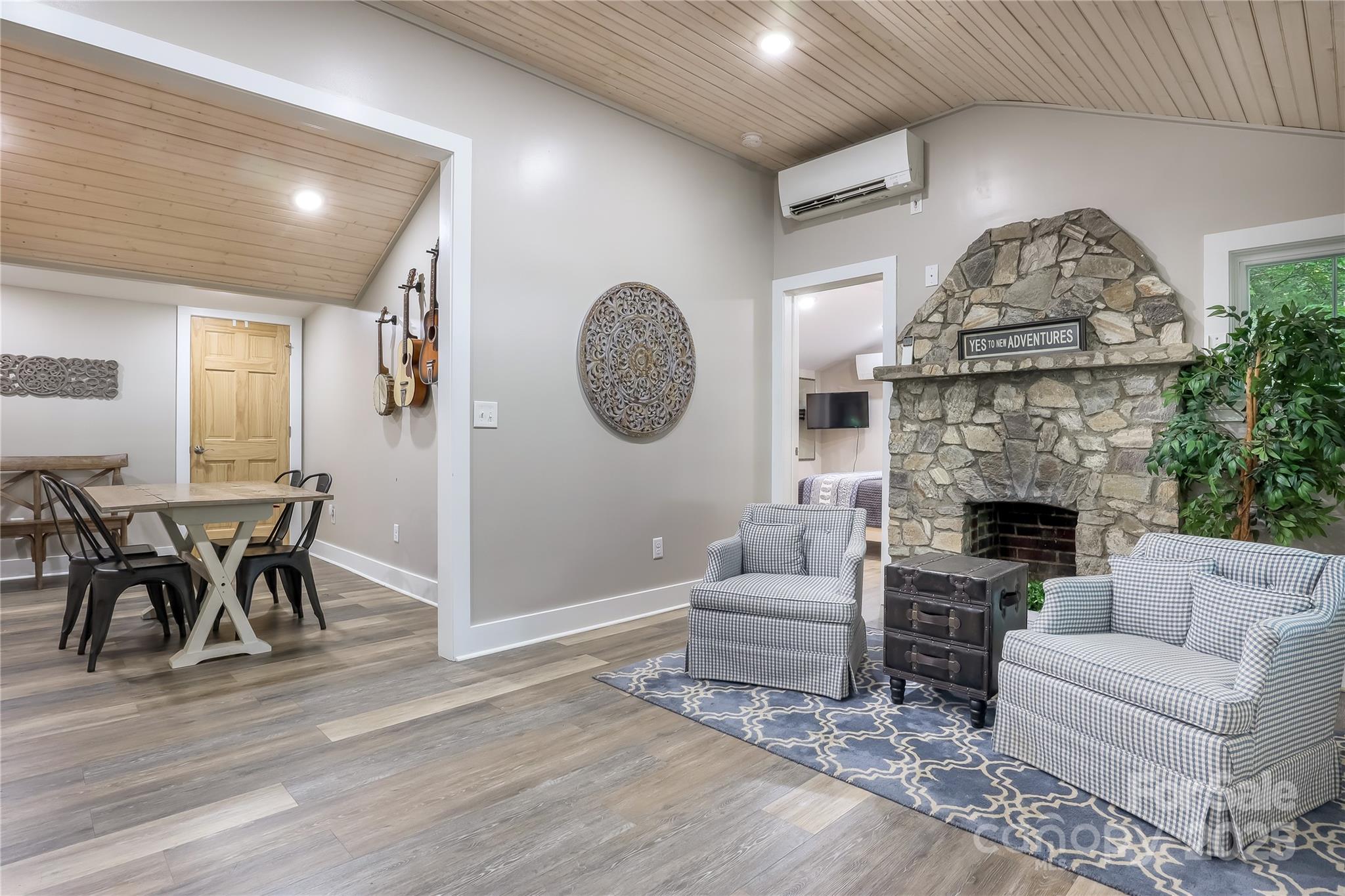 22 Moore Circle Black Mountain NC 28711