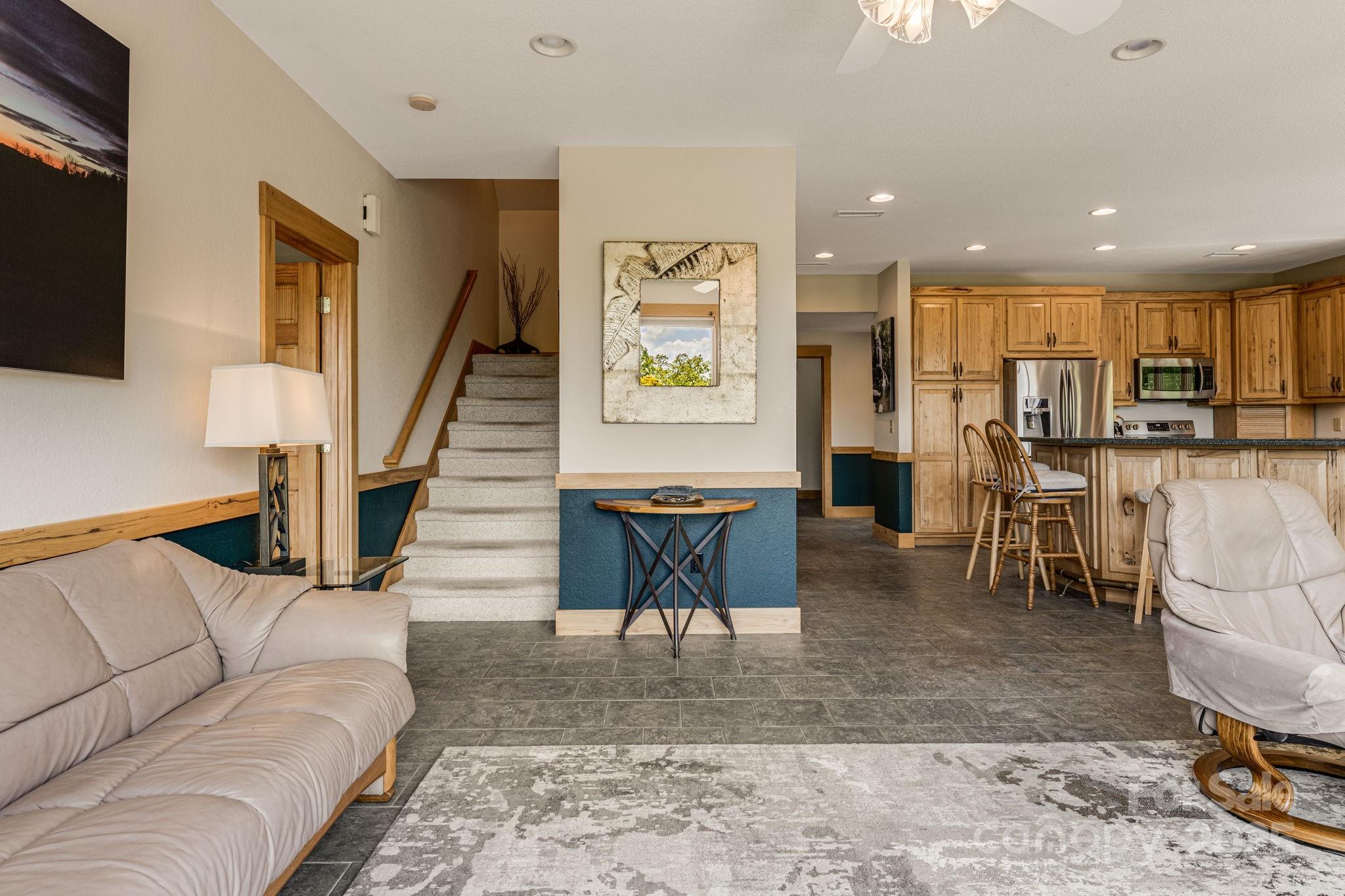 2912 Windswept Ridge Road Marshall NC 28753