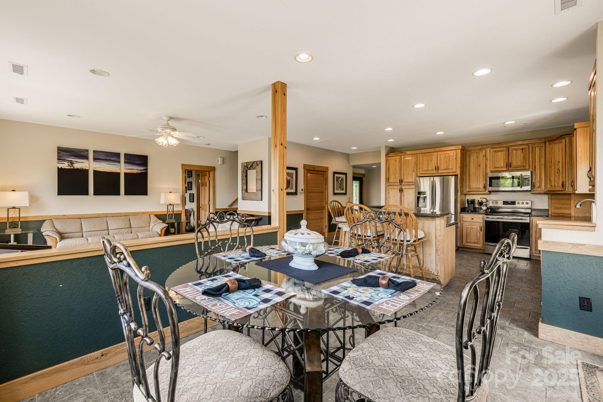 2912 Windswept Ridge Road Marshall NC 28753